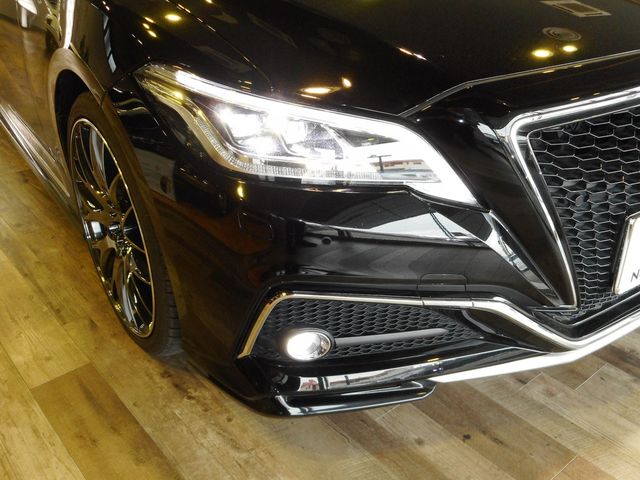 Toyota CROWN SEDAN 2020-07 605-28