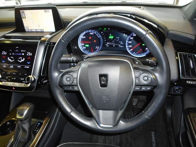 Toyota CROWN SEDAN 2020-07 605-16