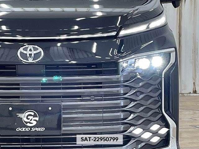 Toyota VOXY 2022-09 378519-17