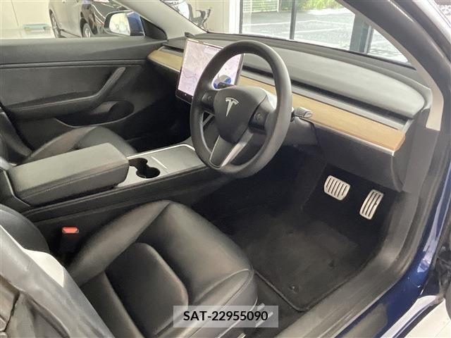 Tesla MODEL 3 2020-12 299037-7
