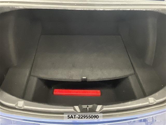 Tesla MODEL 3 2020-12 299037-6
