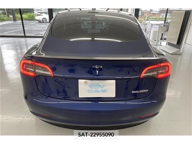 Tesla MODEL 3 2020-12 299037-5
