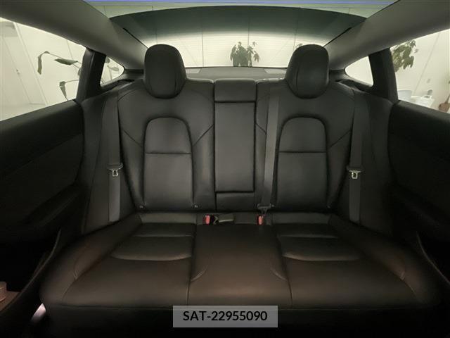 Tesla MODEL 3 2020-12 299037-11