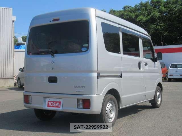 Suzuki EVERY 2019-05 325438-2