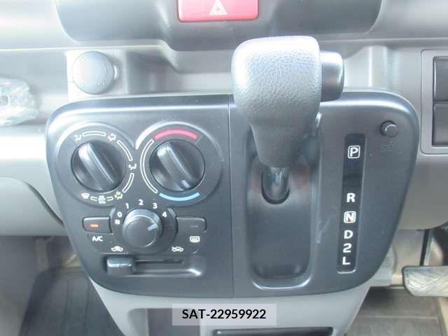 Suzuki EVERY 2019-05 325438-7