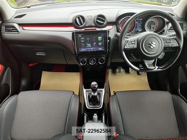 Suzuki SWIFT 2022-02 234588-2
