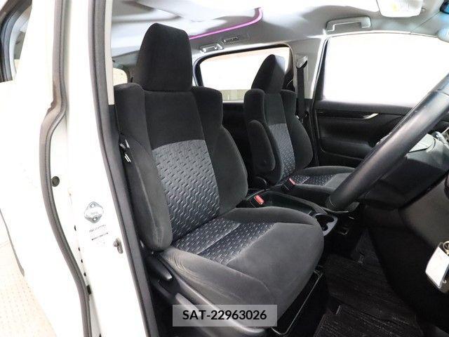 Toyota ALPHARD 2017-09 299403-3