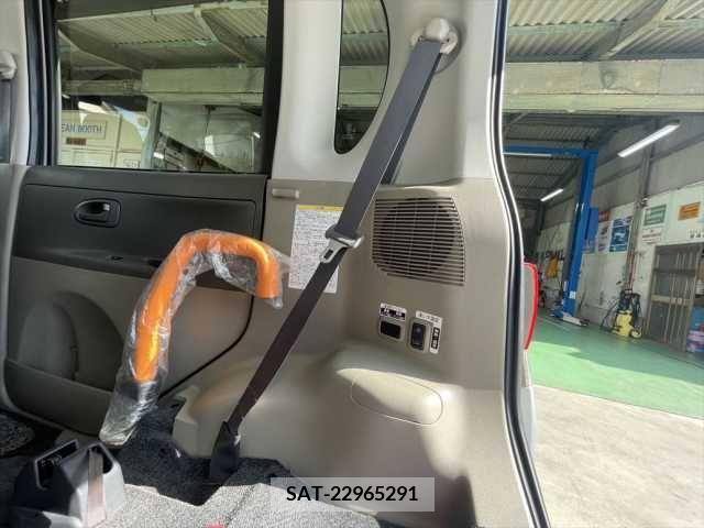 Daihatsu TANTO 2011-06 369256-5
