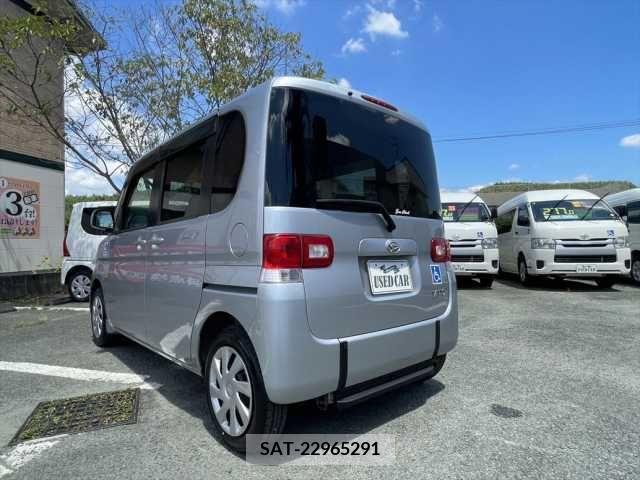 Daihatsu TANTO 2011-06 369256-11
