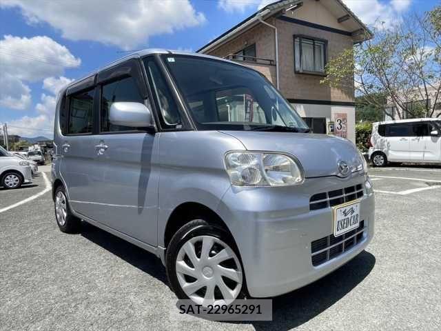 Daihatsu TANTO 2011-06 369256-9