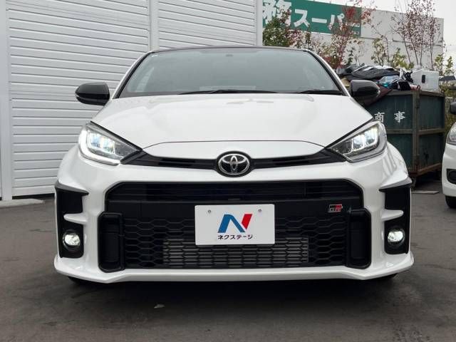Toyota YARIS 2020-10 184980-12