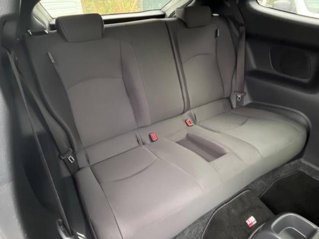 Toyota YARIS 2020-10 184980-8