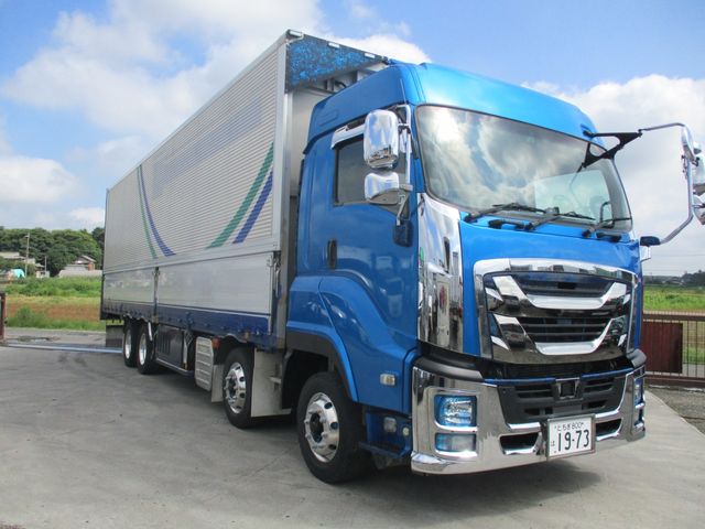 Isuzu GIGA 2016-09 7973-2
