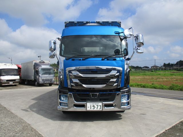 Isuzu GIGA 2016-09 7973-1