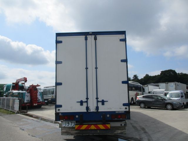 Isuzu GIGA 2016-09 7973-5