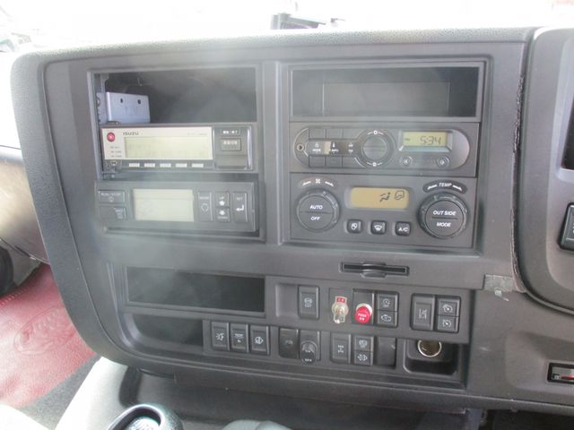 Isuzu GIGA 2016-09 7973-15