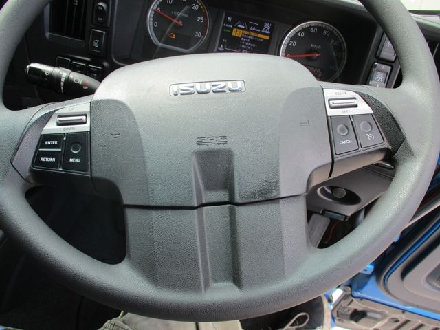 Isuzu GIGA 2016-09 7973-13