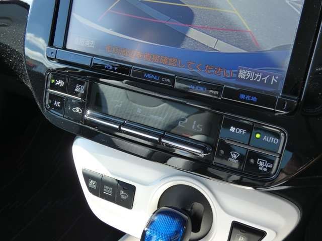 Toyota PRIUS 2017-01 187596-2