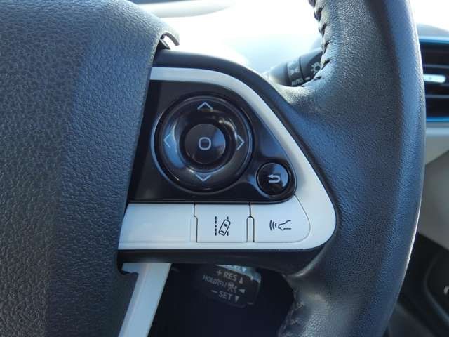 Toyota PRIUS 2017-01 187596-4