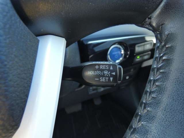 Toyota PRIUS 2017-01 187596-3
