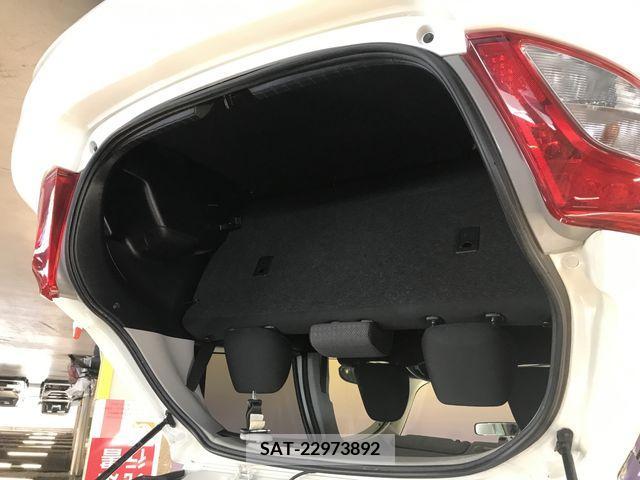 Toyota VITZ 2012-06 308715-17
