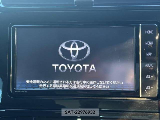 Toyota PRIUS 2019-04 366588-2