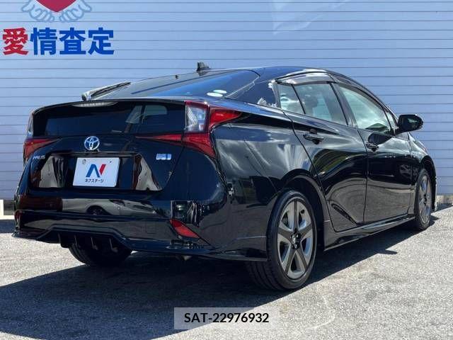 Toyota PRIUS 2019-04 366588-17