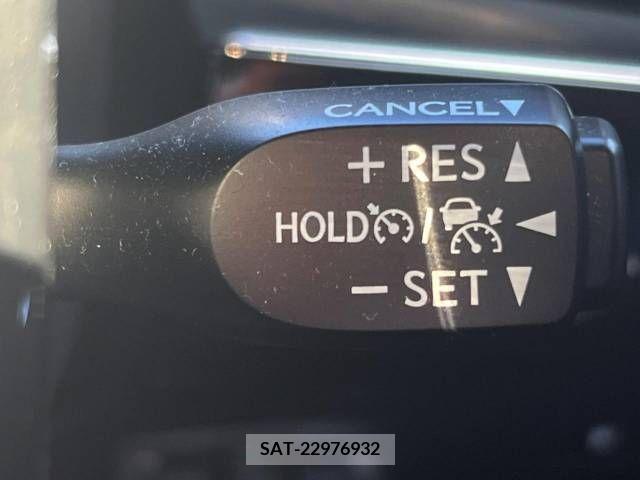 Toyota PRIUS 2019-04 366588-7