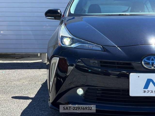 Toyota PRIUS 2019-04 366588-13