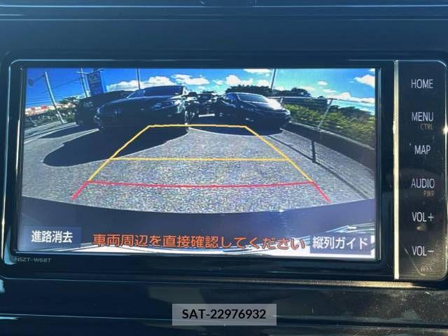 Toyota PRIUS 2019-04 366588-3