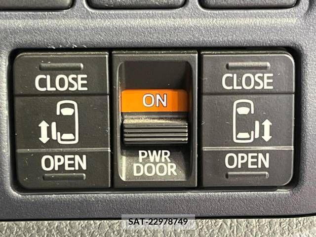Toyota NOAH 2014-05 346472-5