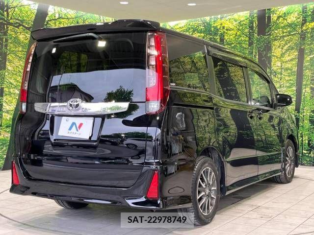 Toyota NOAH 2014-05 346472-17