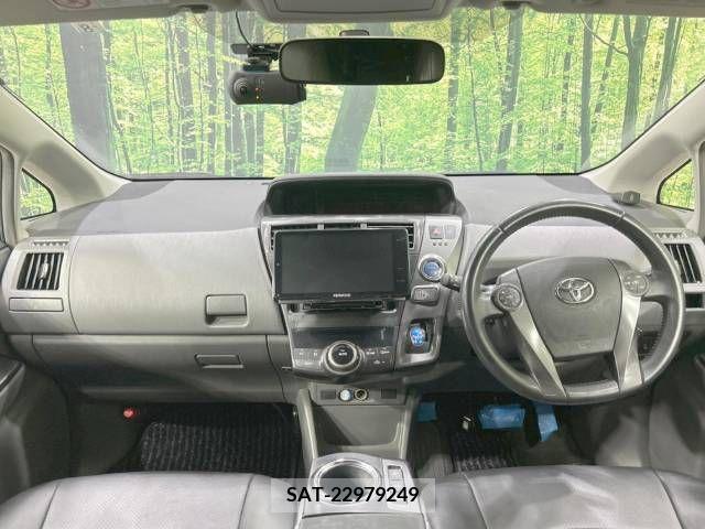 Toyota PRIUS ALPHA 2014-08 366779-1