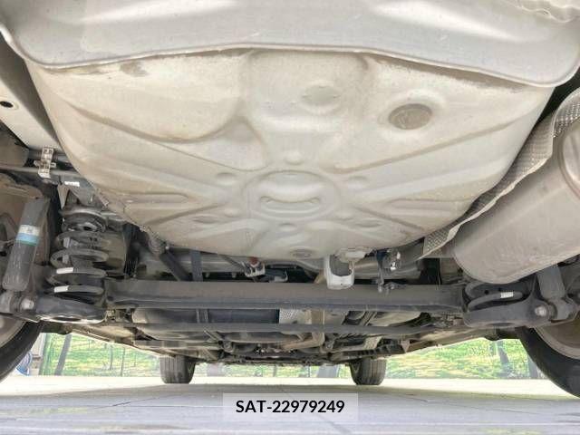 Toyota PRIUS ALPHA 2014-08 366779-19
