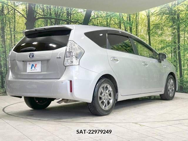 Toyota PRIUS ALPHA 2014-08 366779-17