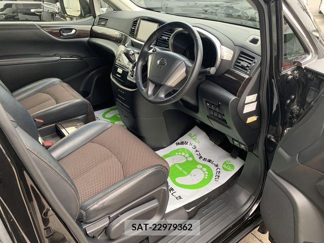 Nissan ELGRAND 2013-08 237125-2