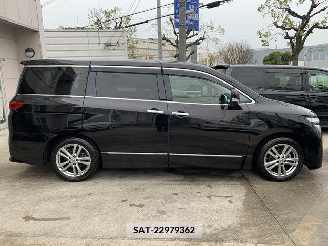 Nissan ELGRAND 2013-08 237125-24