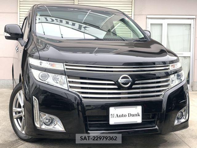 Nissan ELGRAND 2013-08 237125-0
