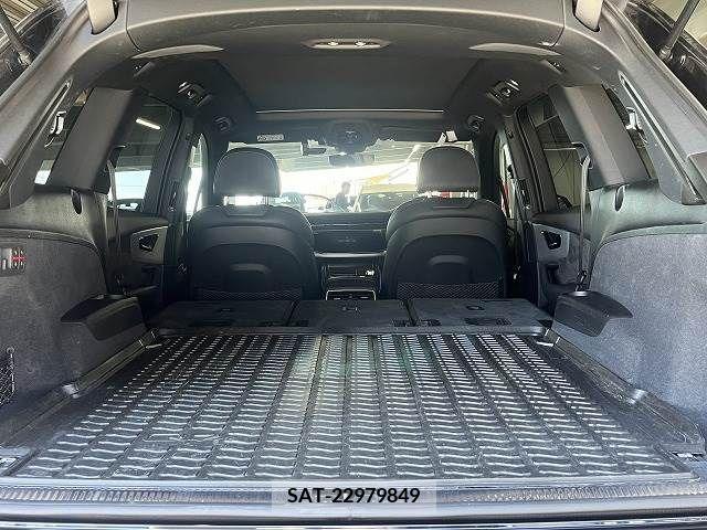 Audi Q7 2020-09 261372-12