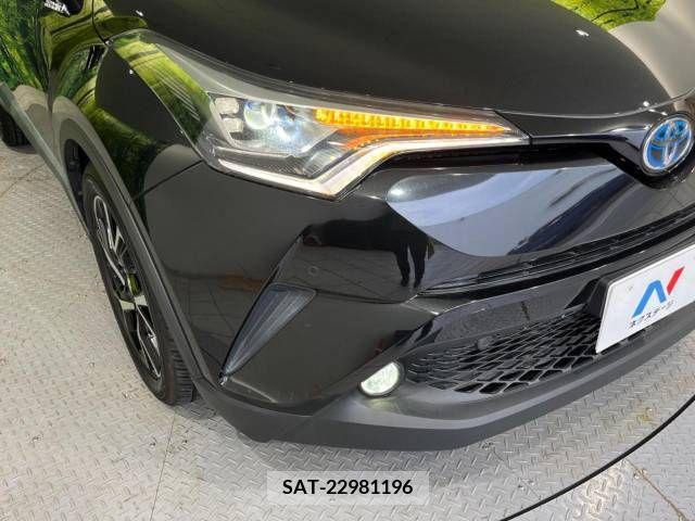 Toyota C-HR 2017-10 264144-12
