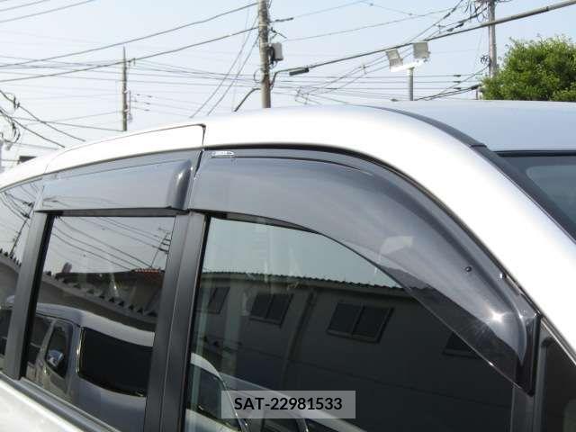 Toyota NOAH 2013-06 279506-17