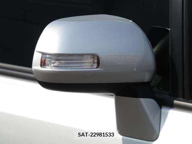 Toyota NOAH 2013-06 279506-16
