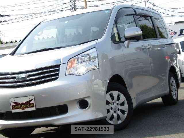 Toyota NOAH 2013-06 279506-15