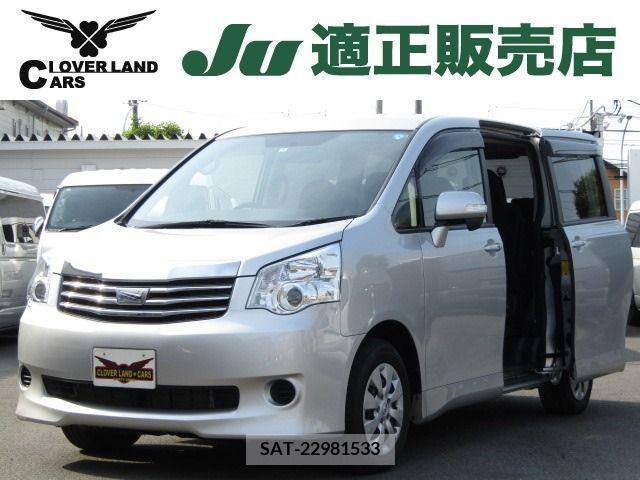 Toyota NOAH 2013-06 279506-0