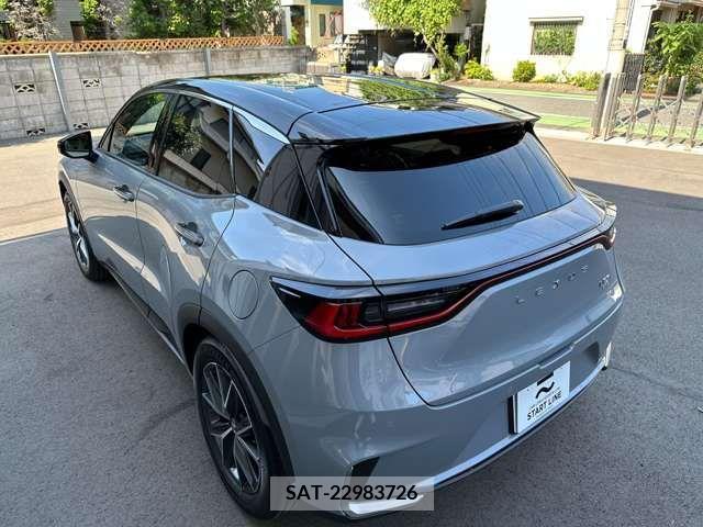 Lexus LBX 2024-03 354057-7