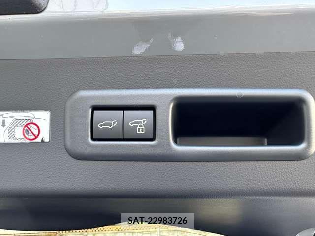 Lexus LBX 2024-03 354057-16