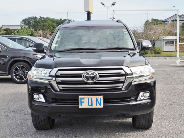 Toyota LAND CRUISER 2021-02 21144-1