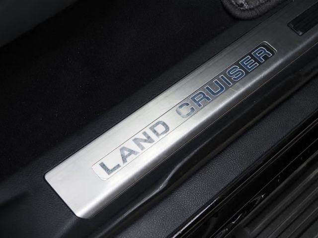 Toyota LAND CRUISER 2021-02 21144-29