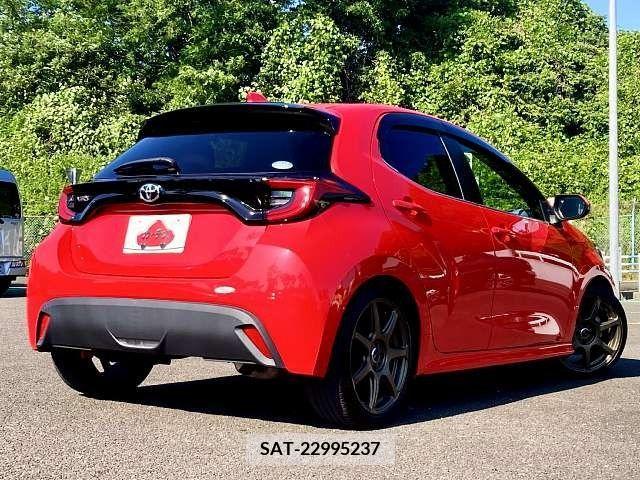 Toyota YARIS 2020-02 313233-2