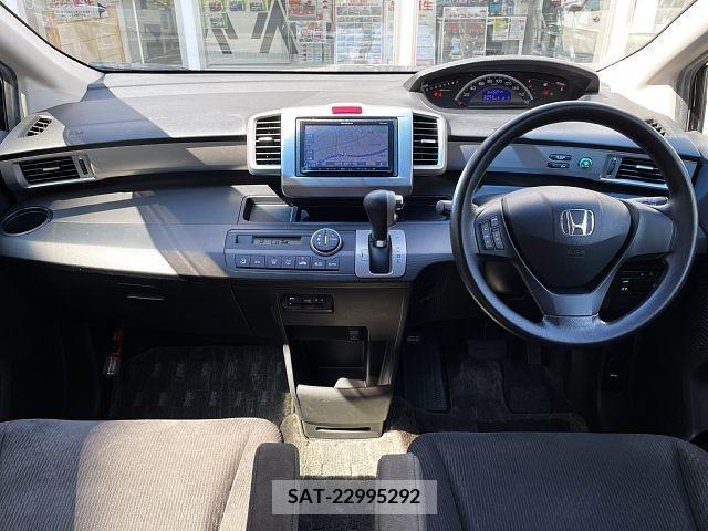 Honda FREED 2013-08 360535-1